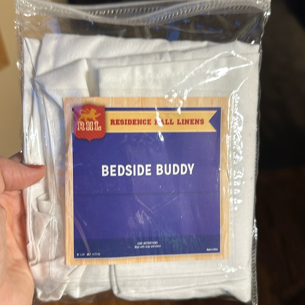Residence Hall Linens Bedside Buddy with Pockets